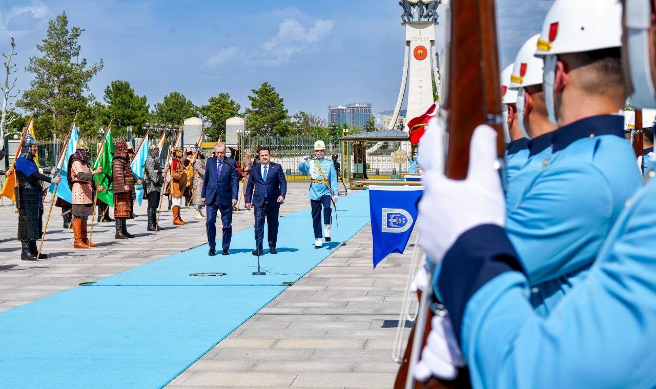 مكتب رئيس الوزراء: السوداني سيجري مباحثات مع أردوغان ويرعى مراسم توقيع مذكرات تفاهم