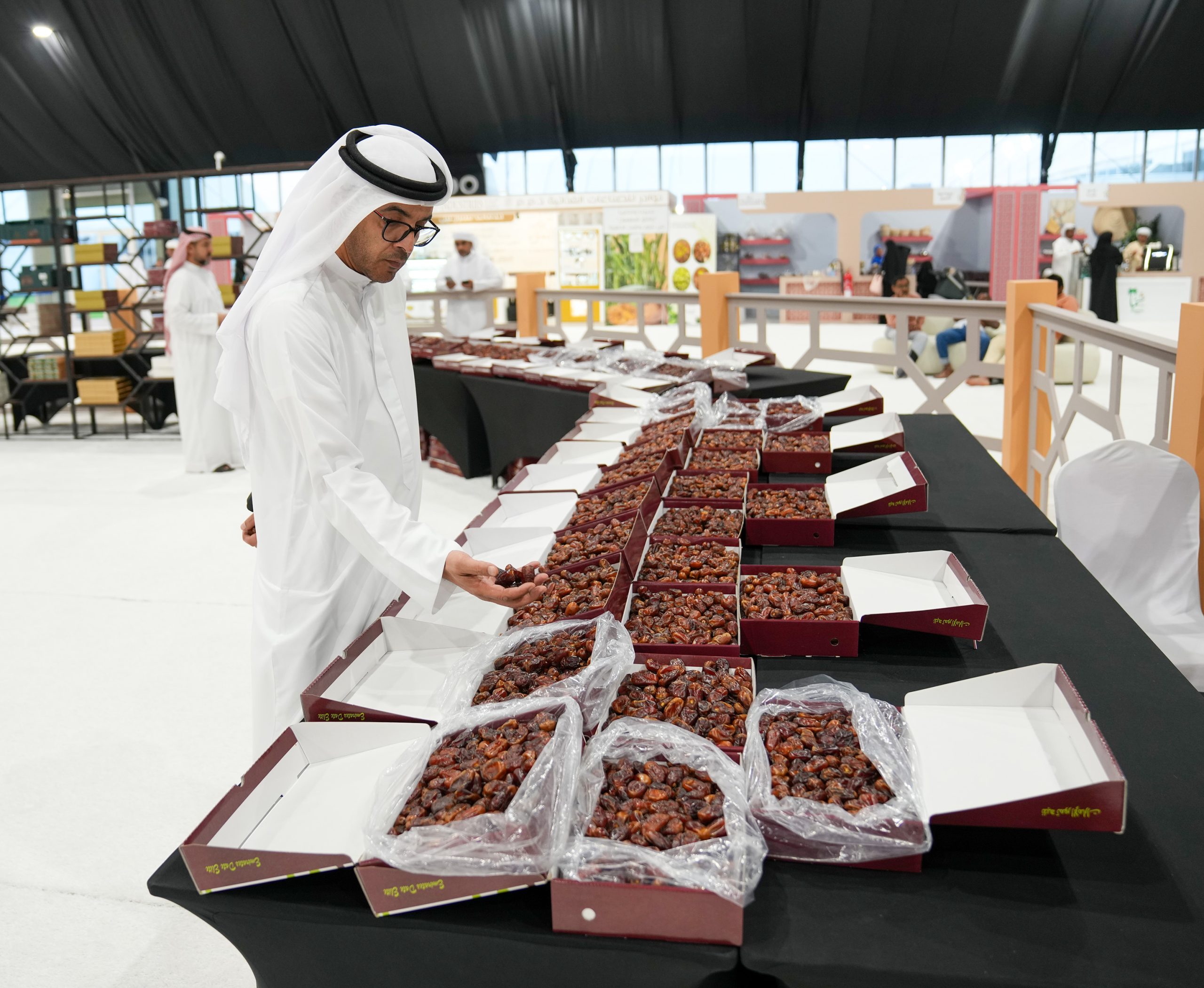 برعاية حمدان بن زايد .. مهرجان ومزاد الظفرة للتمور ينطلق 17 أكتوبر بمدينة زايد