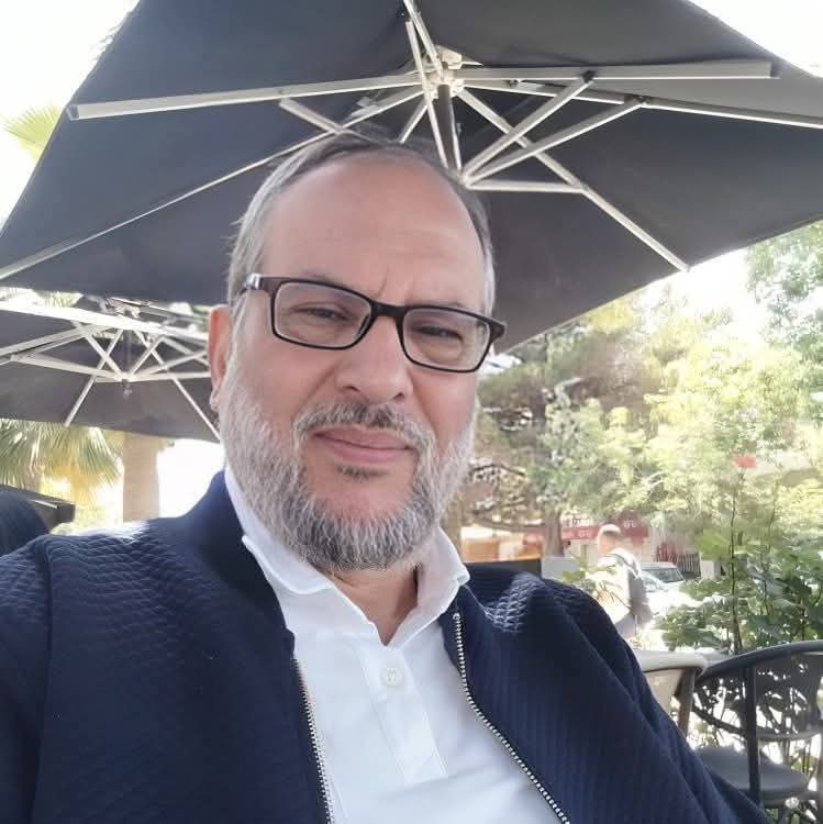 خمس ساعات على صفيح ساخن.. ماذا يحدث بين أزوية والأمن الداخلي في بنغازي؟