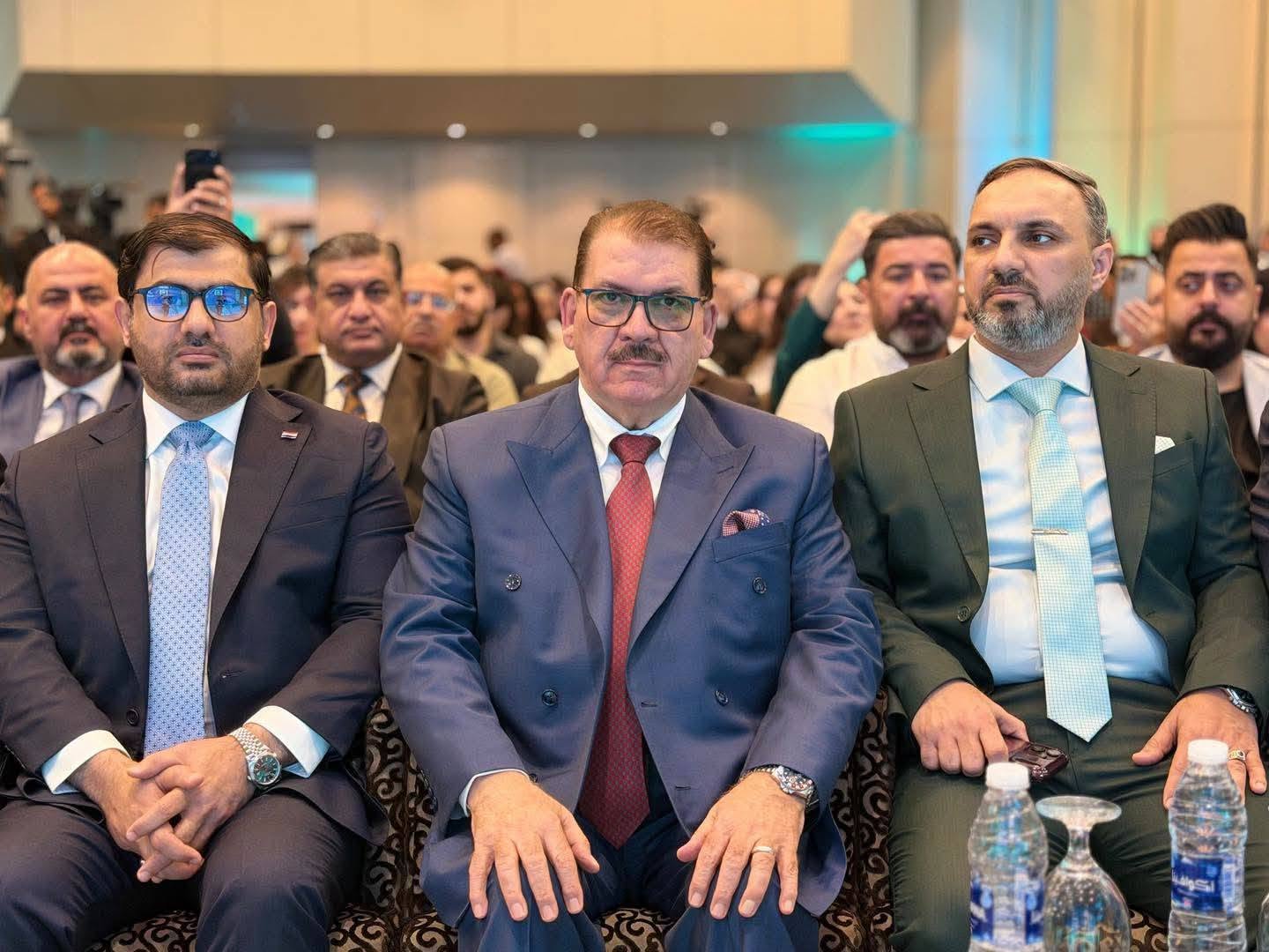 بحضور وزير التربية.. المدرسة الالكترونية تقيم حفلاً تكريمياً للطلبة الاوائل المنتسبين اليها